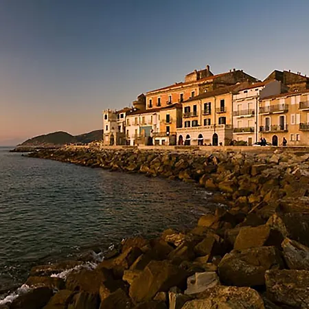 D'epoca 1861 Bed & Breakfast 4*